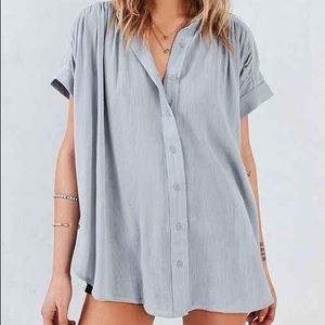 Ecote Annie Gauzy Button Front Tunic Blouse